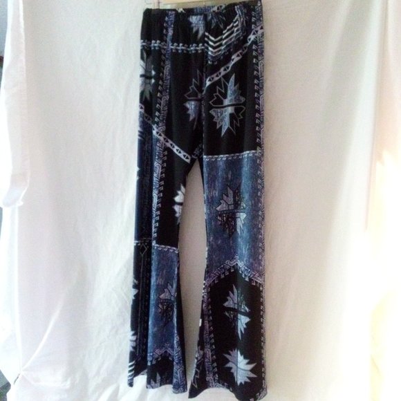 Women's L J.C Fashion Flare Pants - Picture 2 of 12